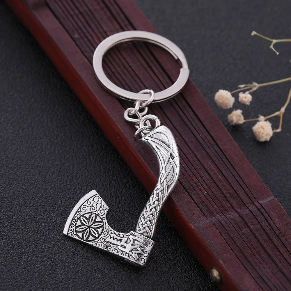 Skyrim 3D Slavic Perun Axe Pendant Key Chain Viking Thor Hammer Charm Odin\'s Symbol of Norse Valknut Irish Knot Men\'s Keychain