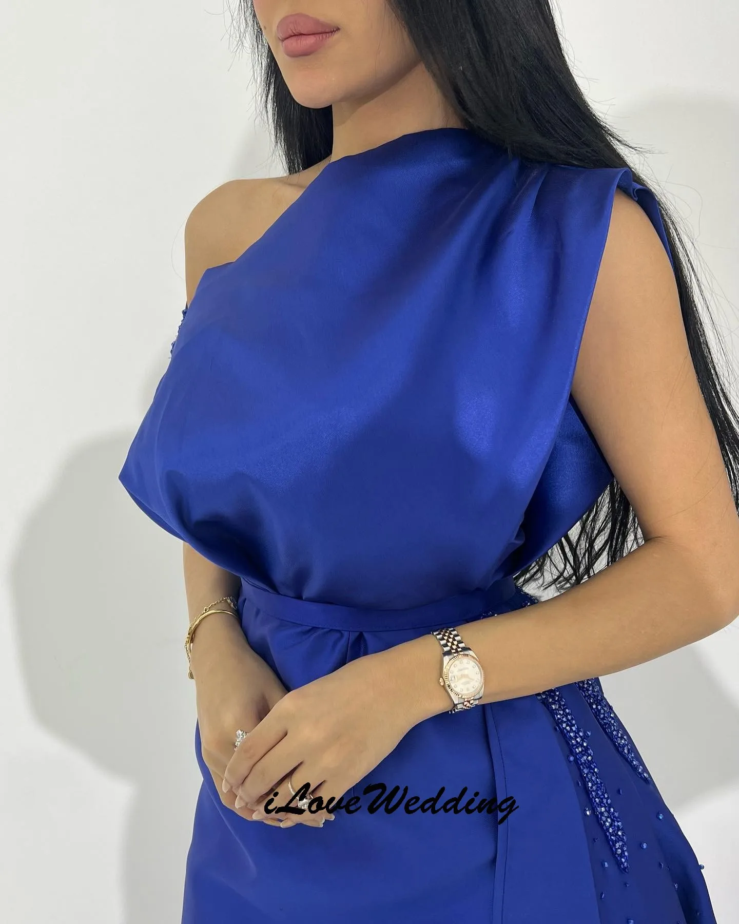 Vestidos de graduación de un hombro azul Klein 2025, lujoso vestido de fiesta de boda con cuentas, vestidos formales sin mangas para mujer personalizados