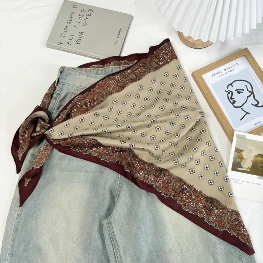 Retro Green Triangle Scarf Advanced Feeling Temperament Korean Style Scarf Old Money Style All-Matching Retro Scarf For Women