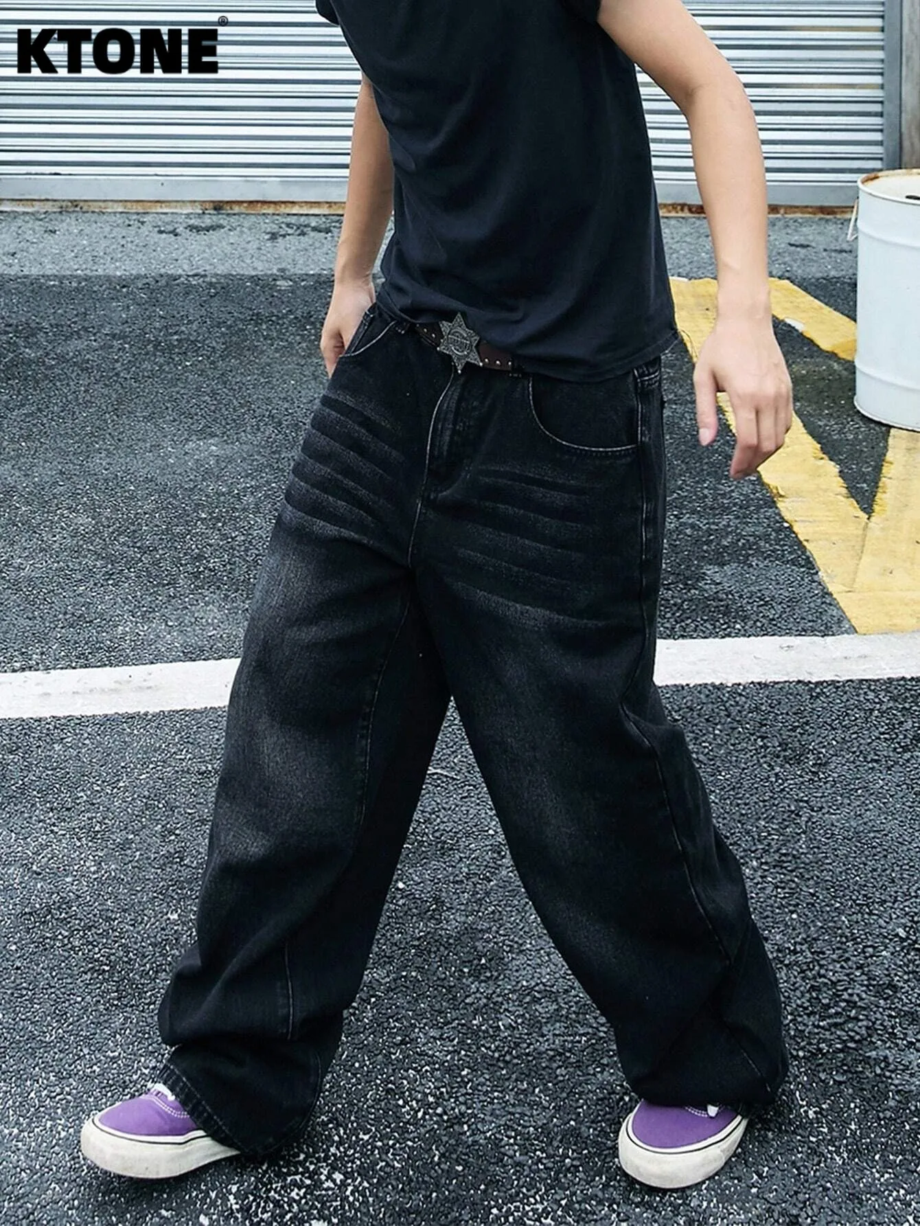 

Baggy Jeans for Man Original Y2K Dating Style. No accessories or belts included