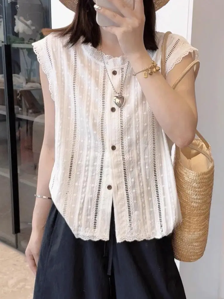 

Новые летние рубашки без рукавов, женские однотонные кружевные лоскутные топы, корейские модные блузки на пуговицах, топ