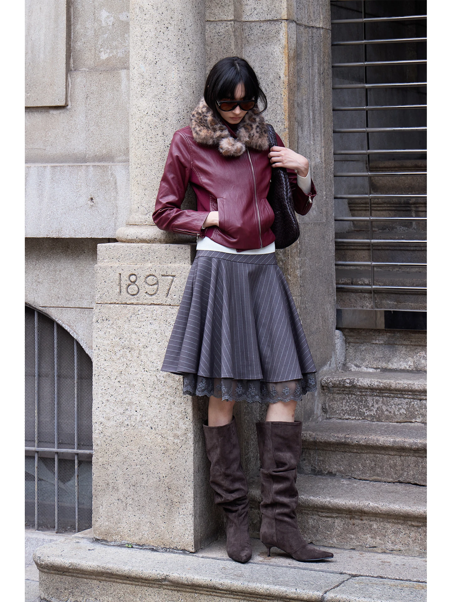 Jaqueta Feminina de Couro PU Texturizado Super Macio com Design Original Se Jiong, Estilo Vintage, Ajuste Slim na Cintura e Ombro, para Motociclistas