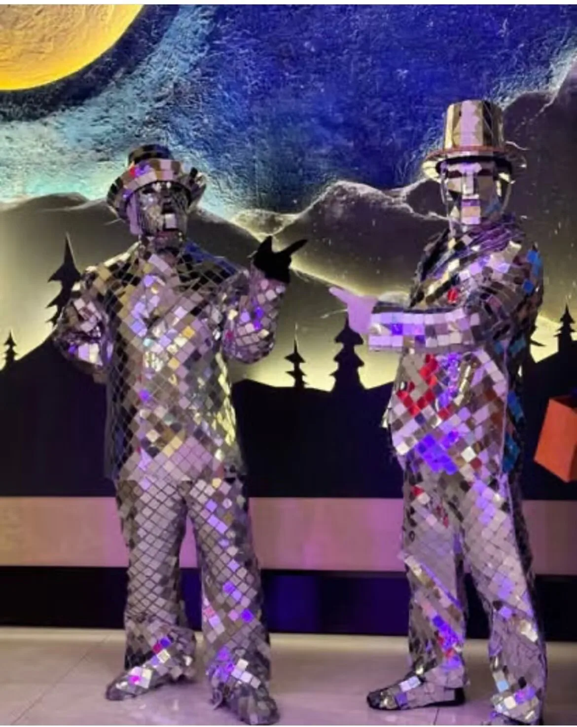 Abito da uomo Magic Show Performance sul palco di lusso Specchio acrilico quadrato da uomo vestito da uomo abbigliamento da spettacolo per feste