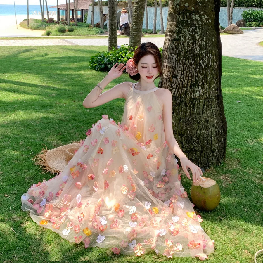 

Свадебное платье Island Vaion Sle с вышивкой, цветочным узором и длинной юбкой из тюля с богатой отделкой, коллекция Ci Walk Лето 2026