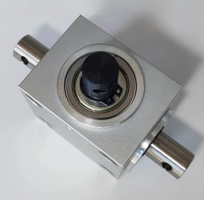 

Horizontal Right Angle Steering Gear 90 Degree Commutator Side Mount Model 1520W-LZXQ-15