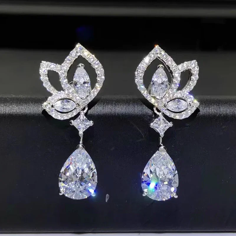 Huitan Brilliant Wedding Drop Earrings Women Exquisite Hollow-out Pattern Accessories with Cubic Zirconia Charms Fashion Jewelry