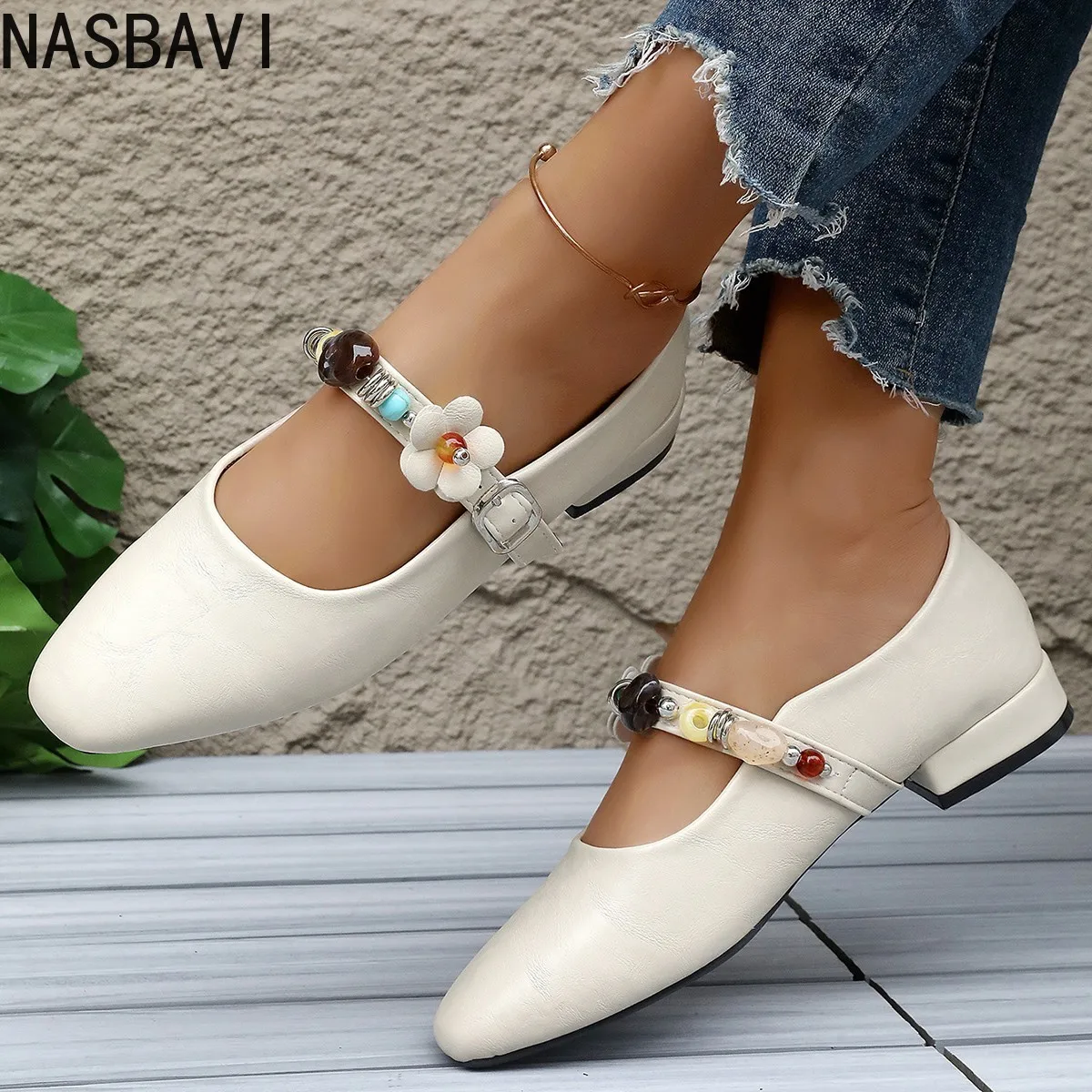 

Новые женские туфли Мэри Джейн в стиле с одним ремешком, кожаные туфли на низком каблуке с квадратным носком, белый цвет, элегантный универсальный осенний сезон