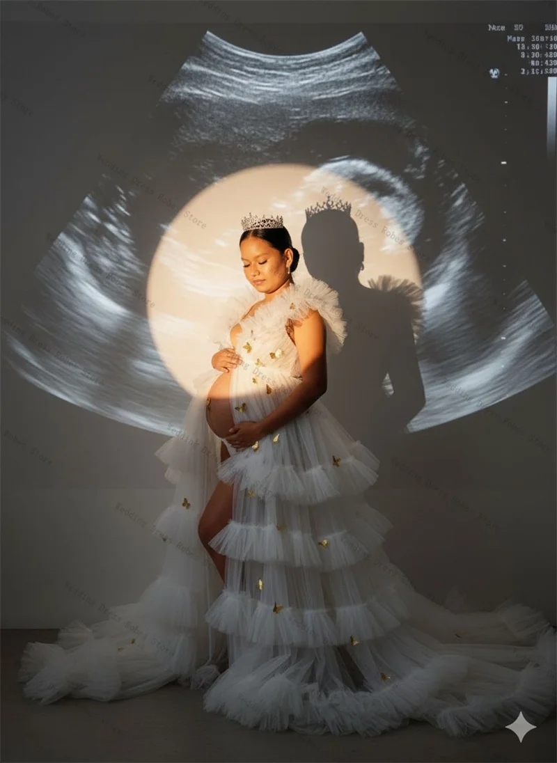 فستان نسائي أبيض للحوامل للحفلات الراقصة مثير بياقة على شكل V بدون أكمام على شكل فراشة ذهبية للأمهات ثوب مسائي ملابس نوم مخصصة