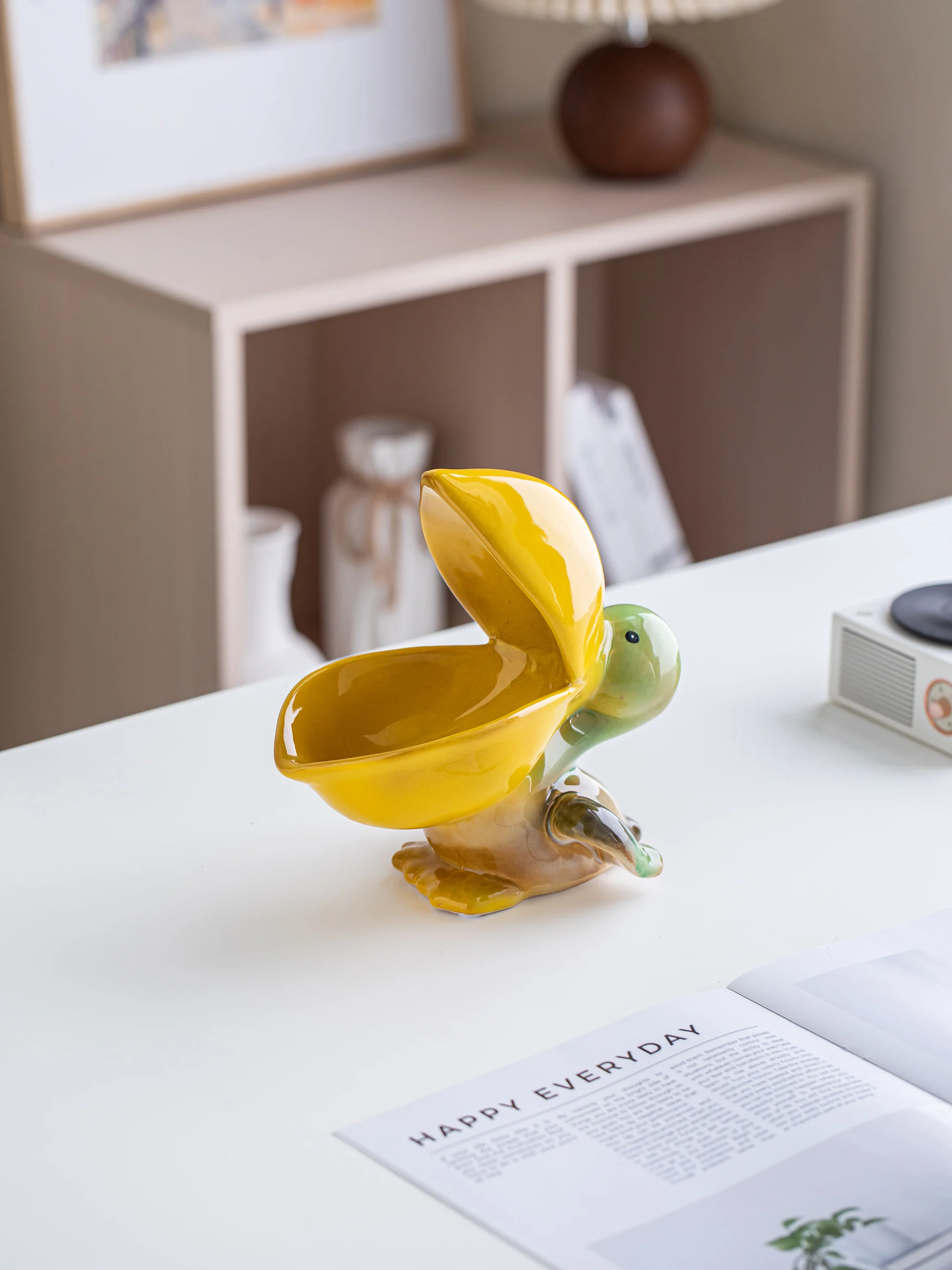 Creative Ceramic Pelican Wealth Attracting Large Mouth Bird Fruit Tray Soap Box Storage Home Decoration Entrance Key Holder