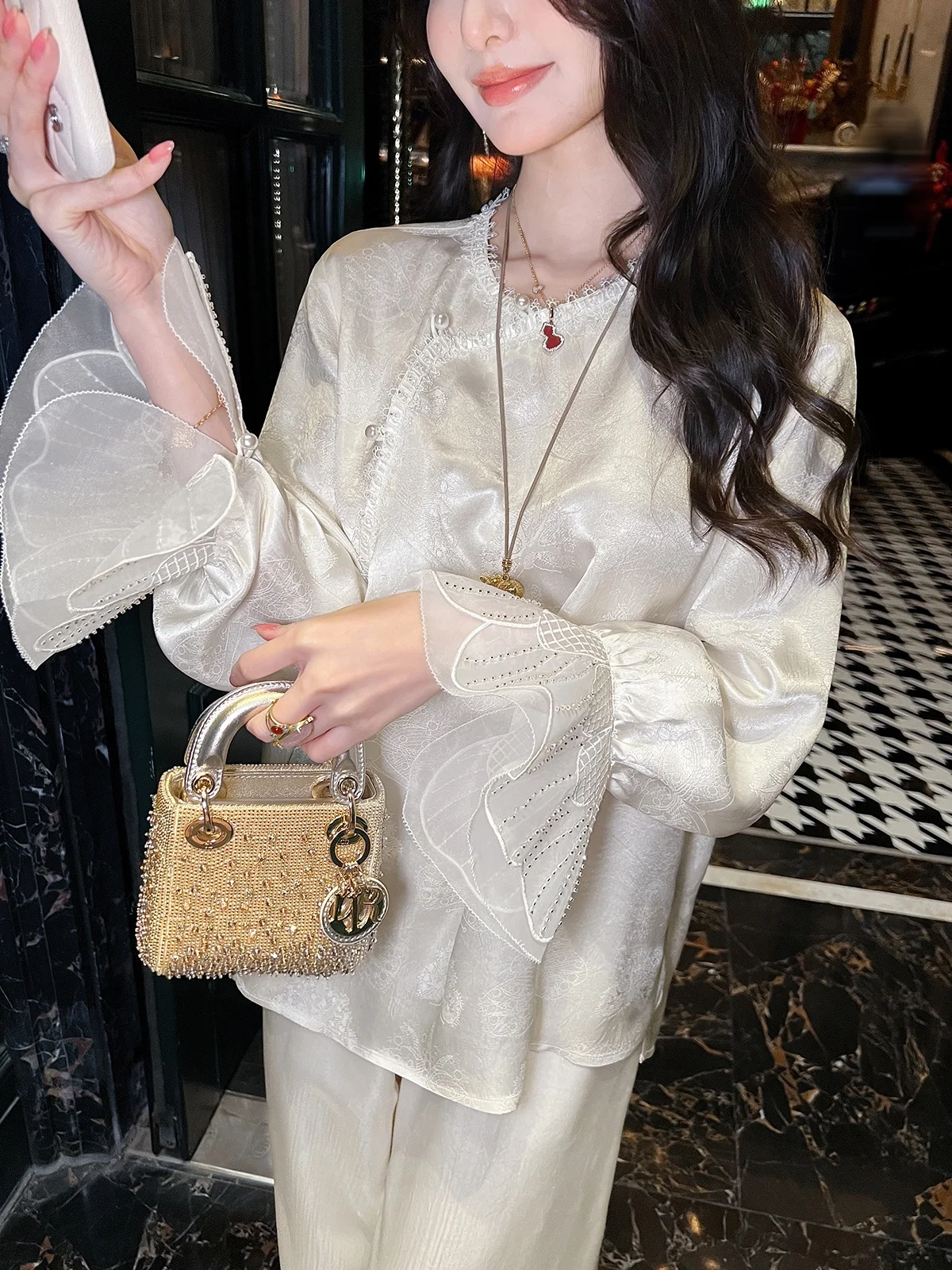 

New Chinese Style Acetate Shirt Women's Loose Sleeve Lace Splicing Top Spring Autumn New Style Elegant Quality Ladies' Shirt