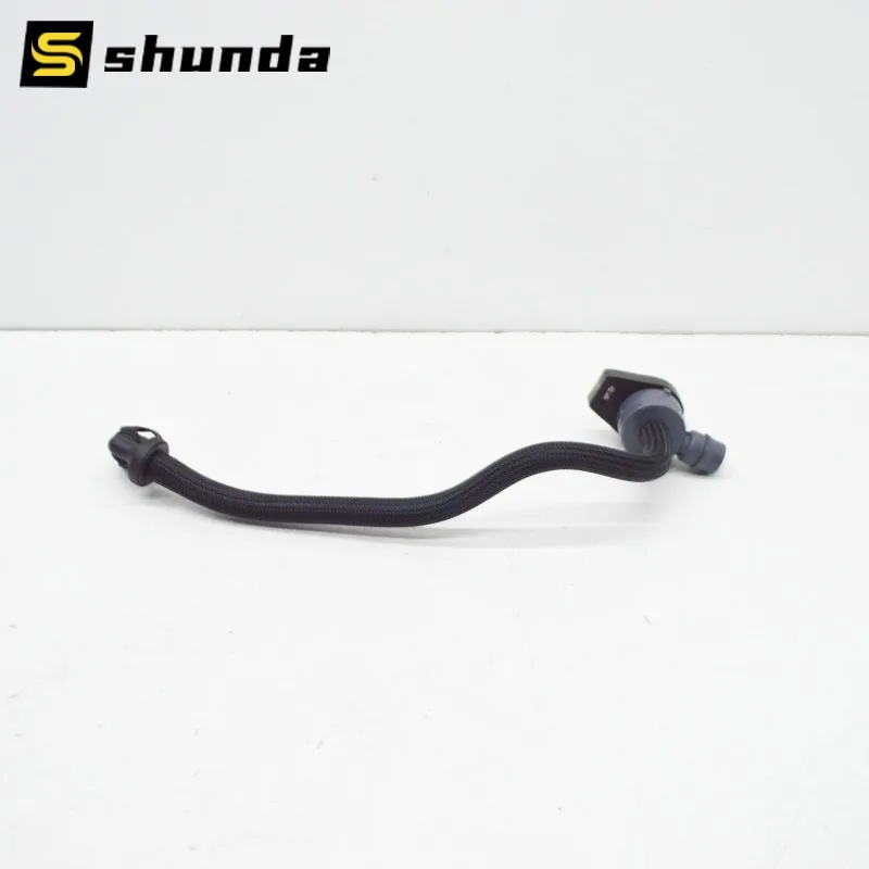 13907847243 13907843215 Fuel tank vent valve With piping For BMW M5 F10 M6 F06 F13 2012-2015