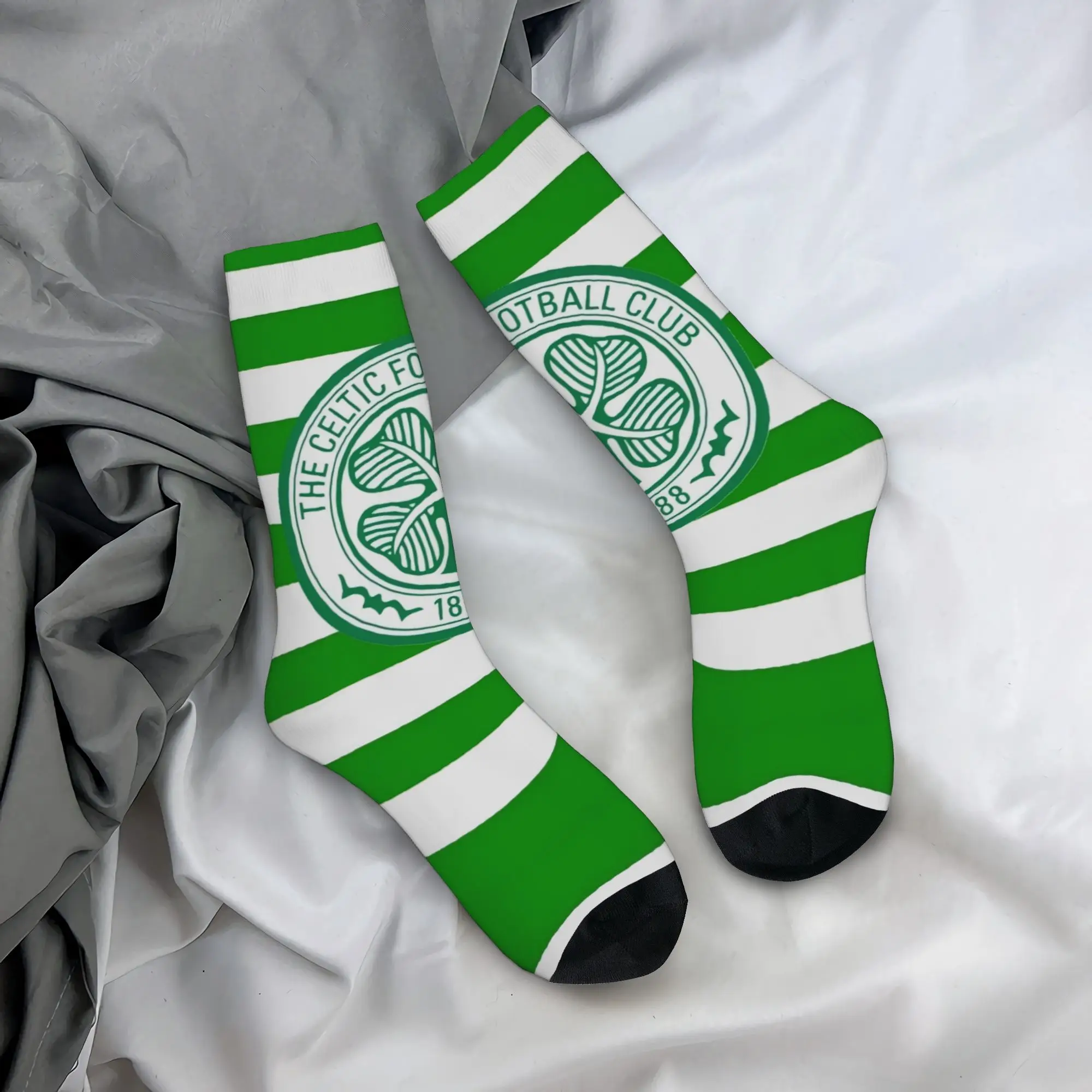 Happy Funny Celtic Retro Harajuku Celtic Hip Hop Novelty Seamless Crew Sock Match Day Essentials