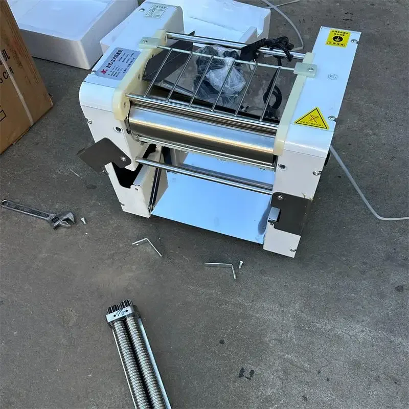 Commercial Electric Dough Press Machine Automatic Pasta Pizza  for Pastry Restaurant Use New Condition Mold Included
