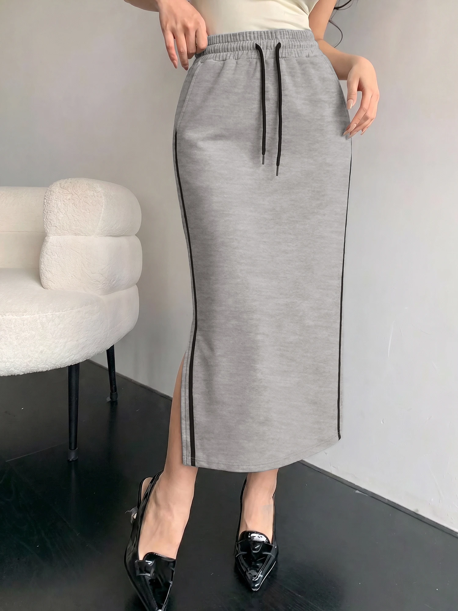 Adjustable Drawcord Midi Skirt, Side Slit & Striped Tape, Daily Stroll & Light Sports Athleisure Outfit