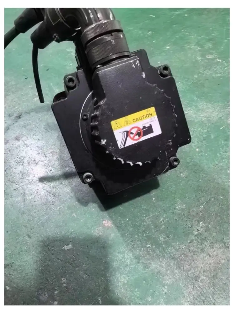 ECMA-E21310RS de servomotor de segunda mano, función bien probada y enviada rápidamente