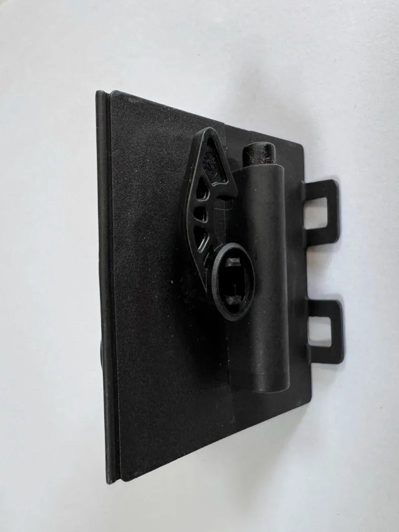 สําหรับ Mercedes Benz GLC260 C180 C200 E260 E300 ต่ําอุณหภูมิปิดวาล์วน้ําหล่อเย็นท่อ TEE Joint 1pcs