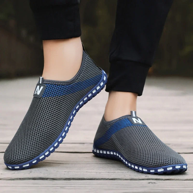 Men Shoes Sneakers Breathable Men Mesh Shoes Slip-On Sneakers Fashion Men Loafers Shoes Outdoor Walking Footwear Zapatos Shoes