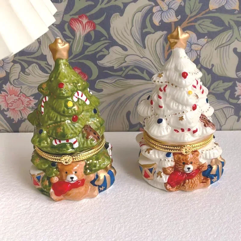 Christmas Tree Ceramic Storage Jar, Flip Lid, Aromatherapy Canister, Bear Design, Hand-Painted Seasonal Decor, Festive Keepsake