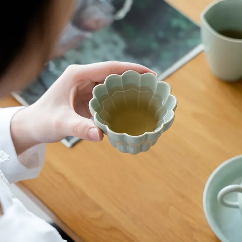 Ceramic Song Qing Handmade Buddha Hand Teacup Kung Fu Tea Set Tea Tasting Cup Master Cup Handmade Retro Domestic Single Cup