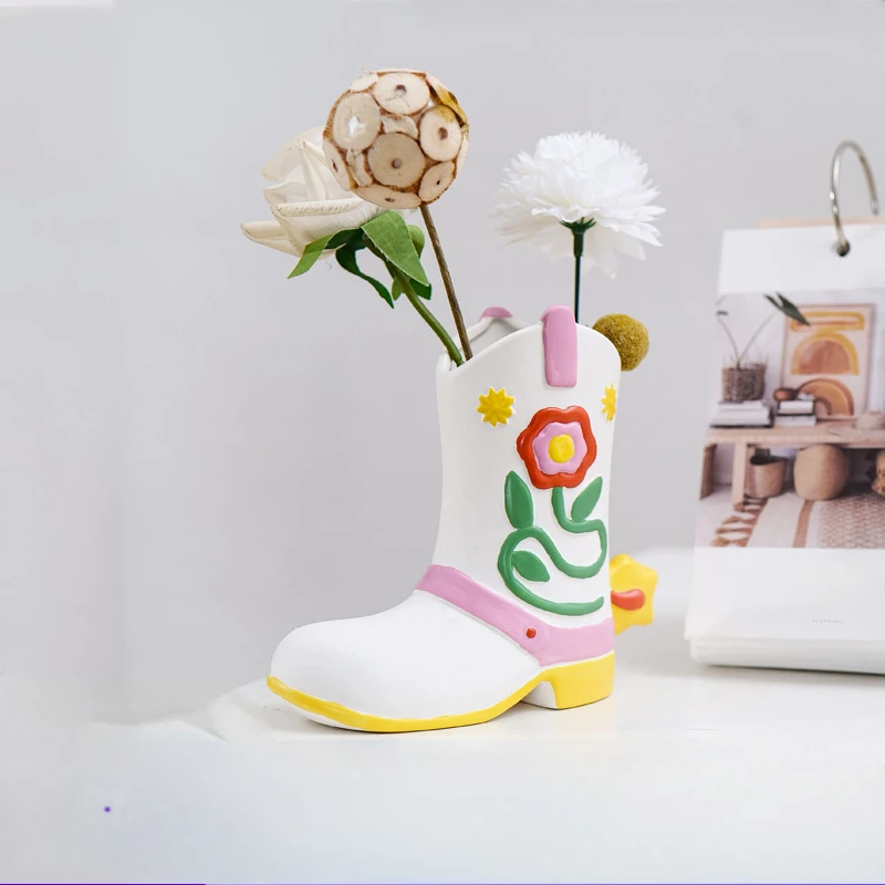 

Handmade Striped Ceramic Vase French Light Luxury Decor Creative Tabletop Ornament for Living Room Bedroom