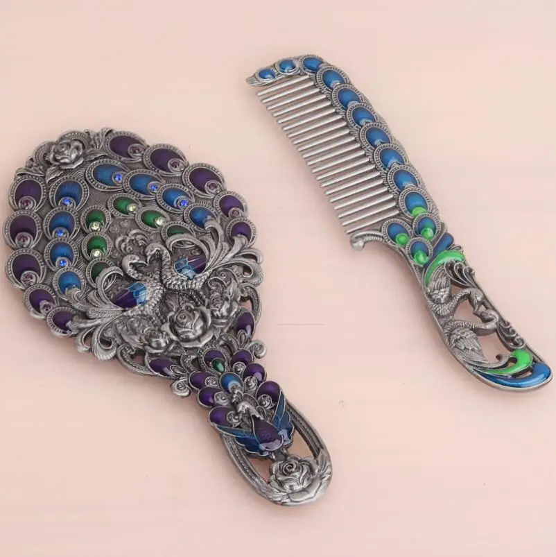 กระจกพกพาแบบย้อนยุคคุณภาพสูง ดีไซน์หรูหรา พร้อมหวี ขนาดเล็ก น่ารัก สไตล์เจ้าหญิง