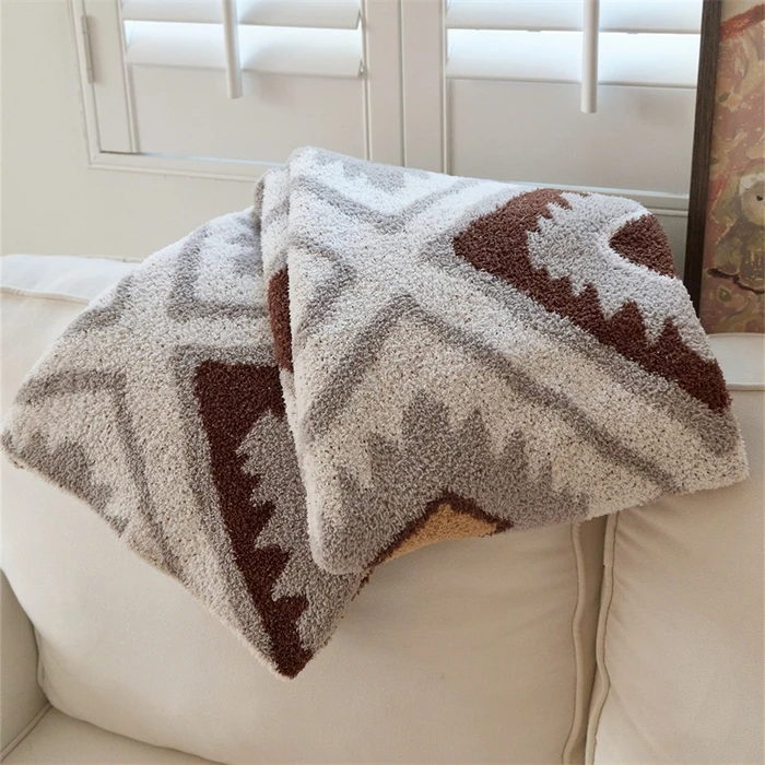 Vintage Geometric Class A Half-edge Fleece Knitted Blanket Sofa Blanket Office Nap Shawl Blanket