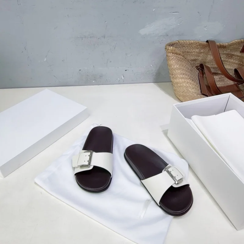 

Spring and summer 2026 new retro metal buckle open-toe slippers, suitable for women’s wear, casual and comfortable, with various