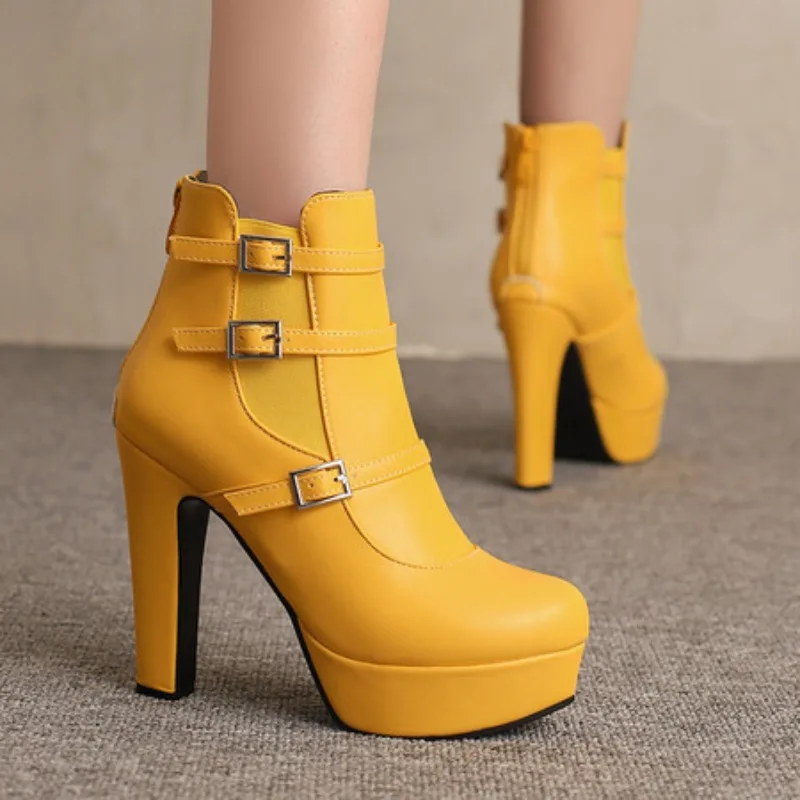 

Большие размеры, трехрядная игольная пряжка, задняя молния и ботильоны на платформе, новые модные короткие ботинки на очень высоком толстом каблуке