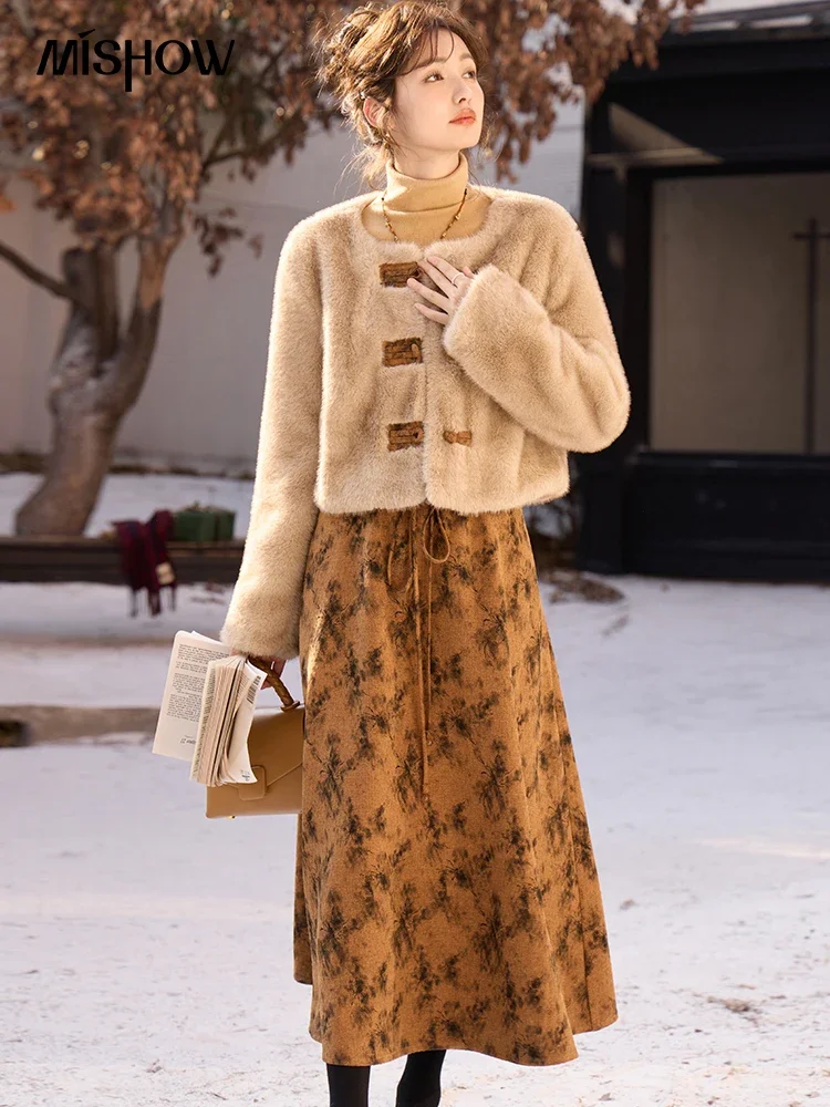 

MISHOW New Chinese Style Two Set Women Short Faux Fur Coat Thick Warm Jacket Women's Elegant Print Midi Skirt Suit MXC59W0314