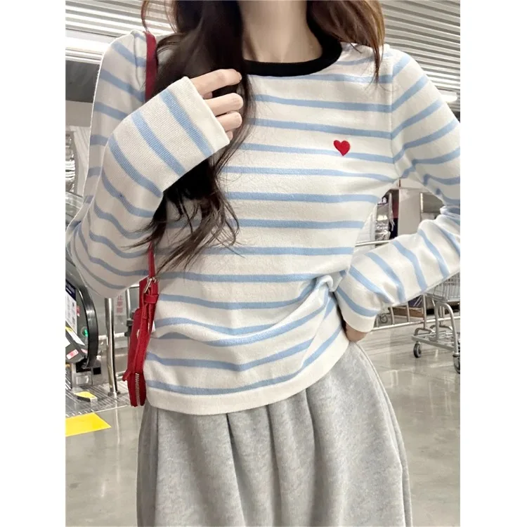 

Весенне-осенний женский вязаный свитер свободного кроя с длинными рукавами, вышивкой, полосками, сердечками и цветными блоками, круглый вырез