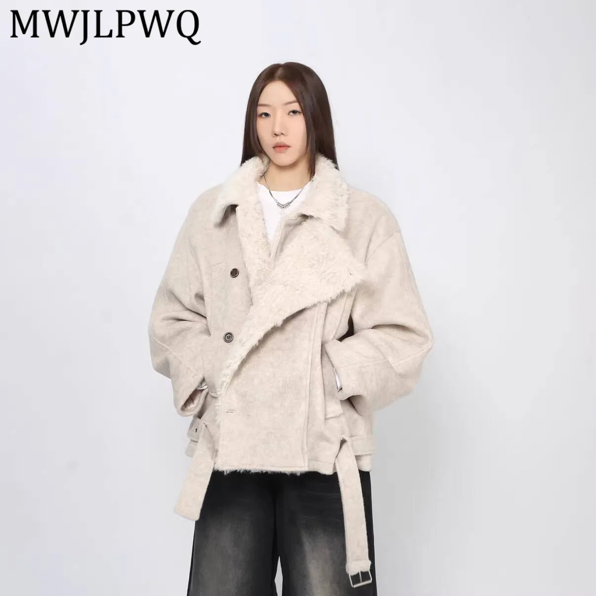 

MWJLPWQ American Design Double-Breasted Plush Woolen Coat For Men Winter Thickened Fur Collar Straps Couple's Cotton Tops 13965
