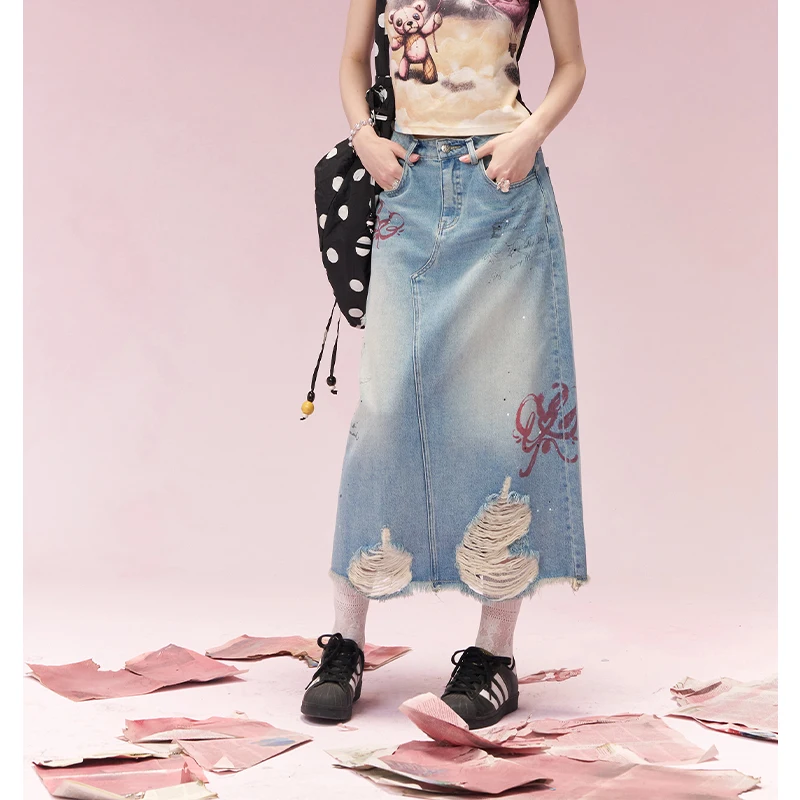 ELFSACK Sweet Cool Distressed Ripped Bow Embroidered Denim Skirt For Women