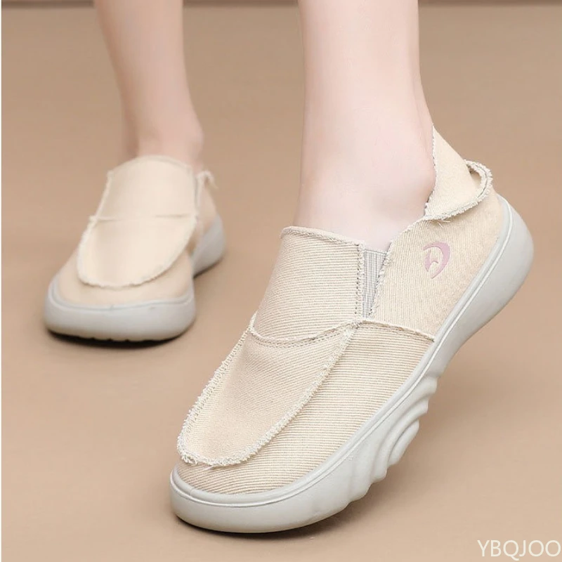 Large Size Spring and Autumn New Soft Sole Shallow Mouth Versatile Mom Shoes Fashionable One Foot Casual Women's Cloth Shoes