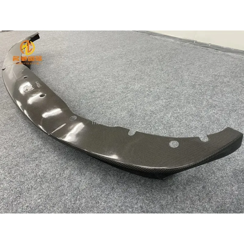 ملحقات قطع غيار السيارات لسيارات BMW M5 F10 الناشر الأمامي من ألياف الكربون ثلاثية الأبعاد المصد الأمامي للشفة الأمامية