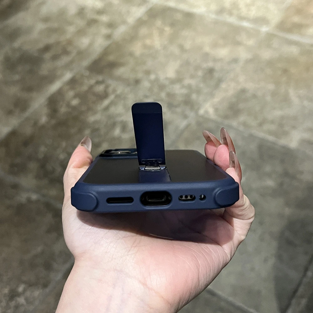 Custodia con staffa invisibile per paraurti magnetico in metallo per iPhone 16 15 14 13 12 Pro Max Plus per copertura trasparente con ricarica wireless Magsafe