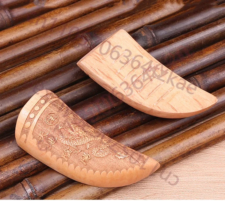 Taoist supplies, natural peach wood, water bamboo cup, holy hexagram, Yin Yang hexagram, divination tools