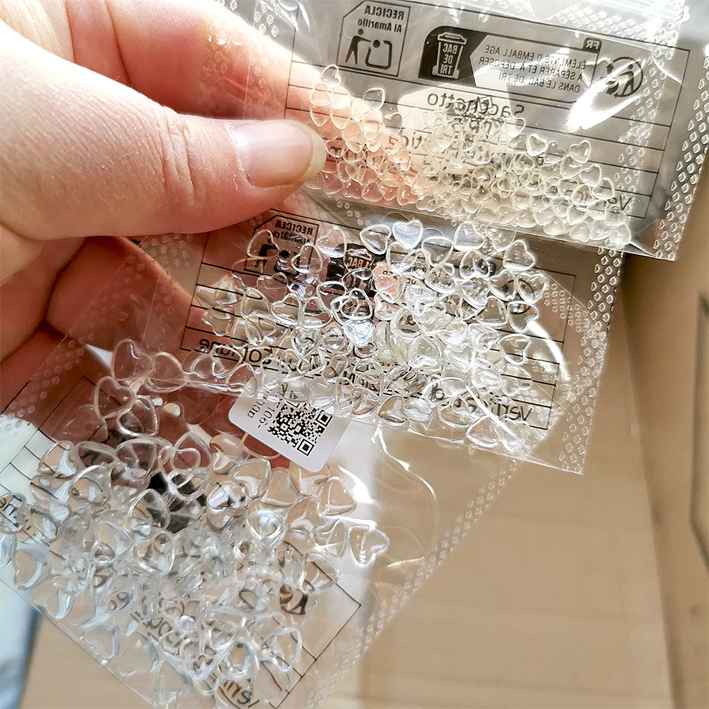 100 STKS 3D Clear Liefde Hart Nail Art Charms Leuke 4/6/8mm Transparante Plaksteen Hars Hart nagel Decoraties DIY Valentijn NailPart