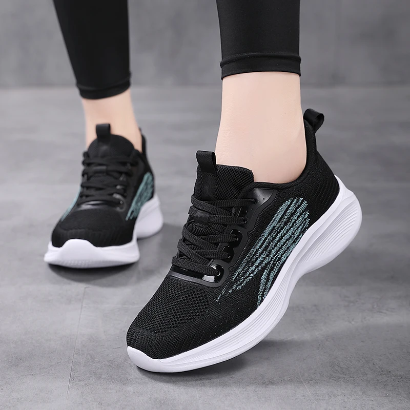 Fashion Flying Weave Four Seasons Running Shoes Women Breathable Lightweight Flats Casual Sneakers Ladies Non-Slip Jogging Shoes