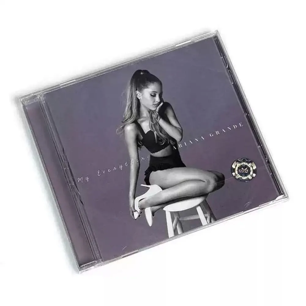 قرص أريانا غراندي My Everything - ألبوم بوب مميز مع غناء قوي للمعجبين والمجموعة