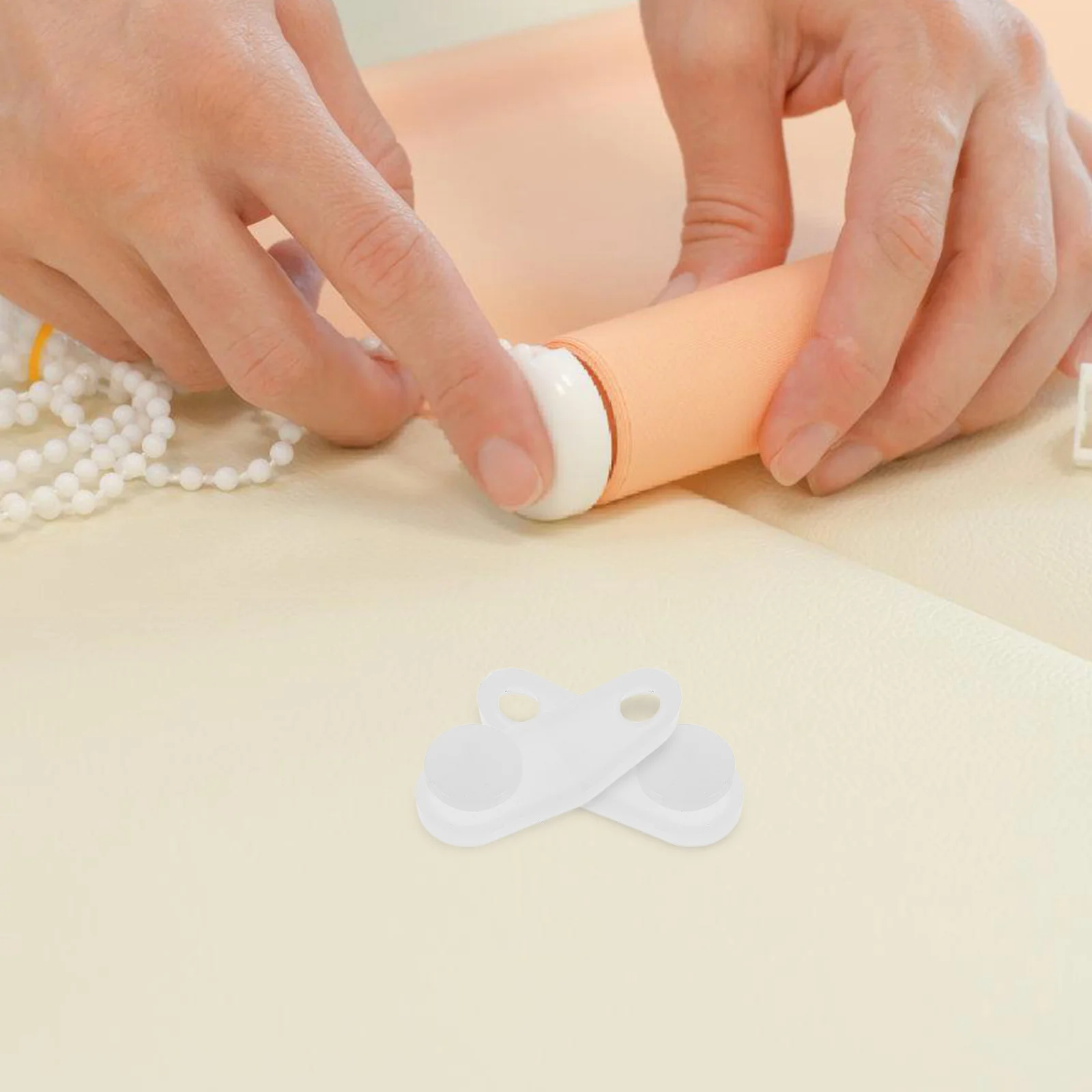 

100Pcs Curtain Track Glider Hooks White Plastic Sliding Rollers for No-Drill Installation Replacement Parts for Rv