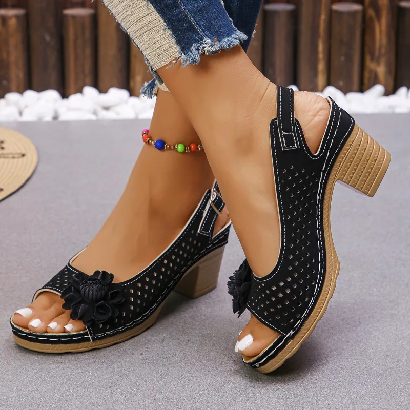 Peep Toe Bloem Versierd Dikke Hoge Hakken Voor Vrouwen 2025, Nieuwe Mode Casual Effen Kleur Gesp Romeinse Sandalen