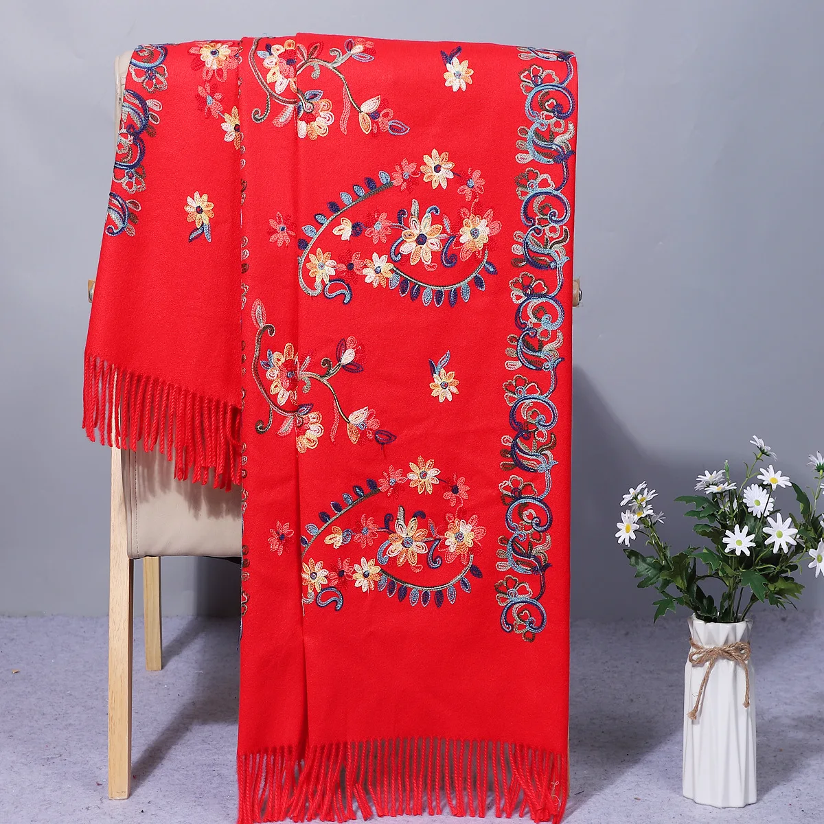 

New Arrival Shawl Women Embroider Flower Scarf Pashmina Cashmere Scarf Winter Warm Fine Tassels Scarf Shawl Fashion Shawl Scarve