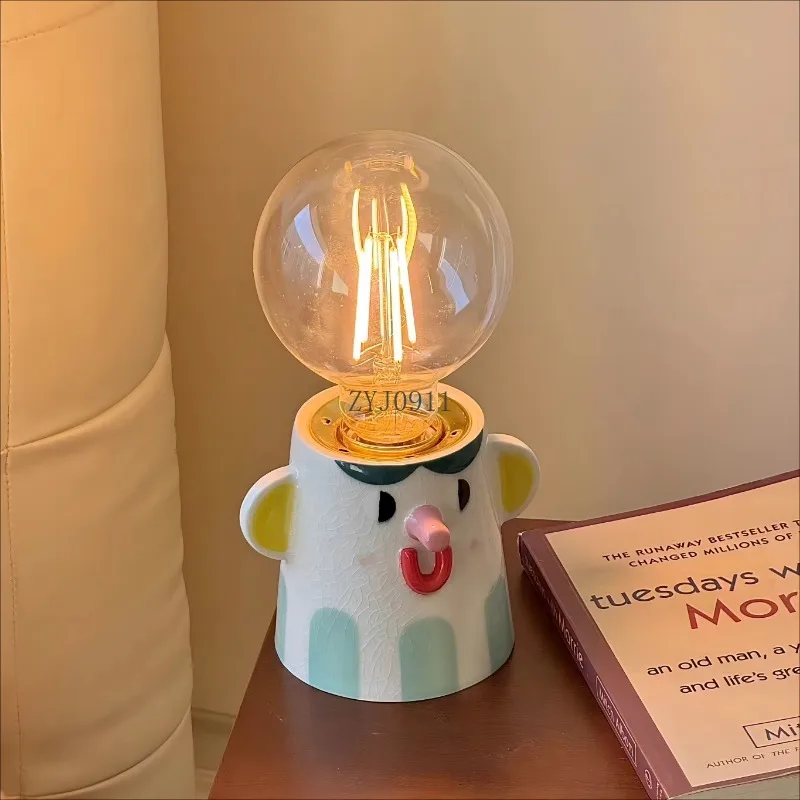 Cute decorative table lamp handmade ceramic retro bedroom atmosphere bedside lamp creativity