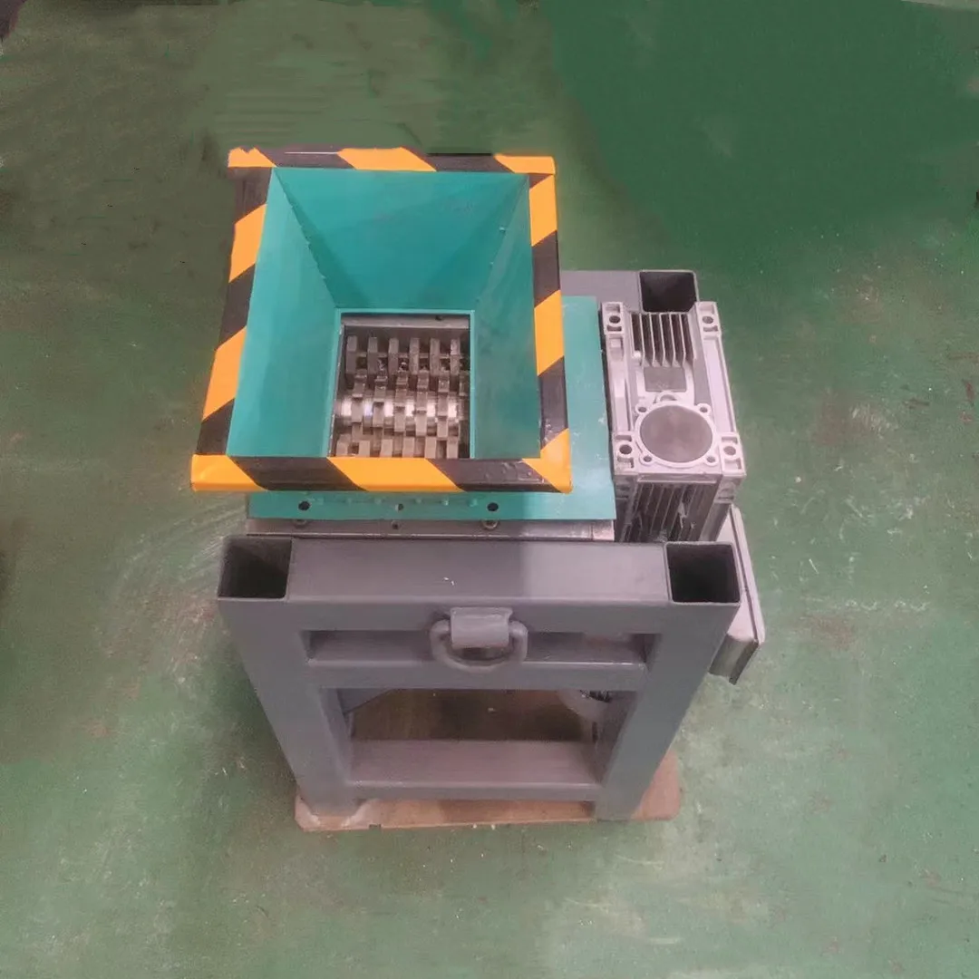 حار بيع Dete آلة تقطيع رمح واحد لإعادة تدوير الخشب / البلاستيك / المطاط