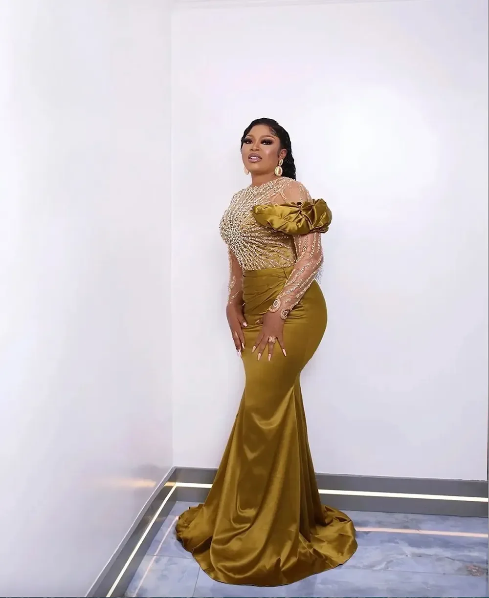 Custom Sexy Arabic Long Sleeves Evening Dresses  Gold Illusion Jewel Neck Crystal Beads Mermaid Plus Size Celebrity Dresses