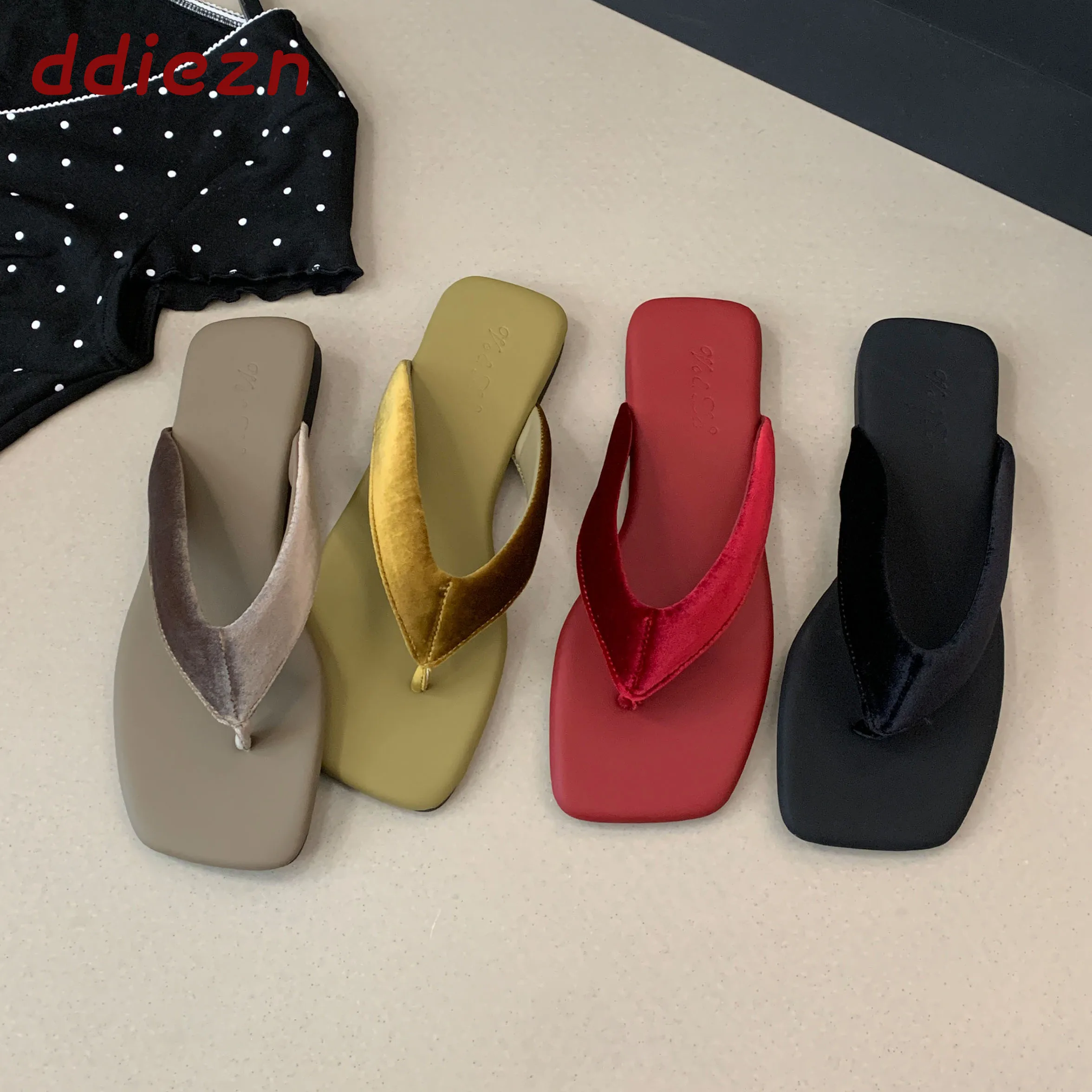 

New Fashion Silk Women Flip flops Flats Slippers Summer Beach Outdoor Female Slides Sandals Square Toe Ladies Slippers Shoes