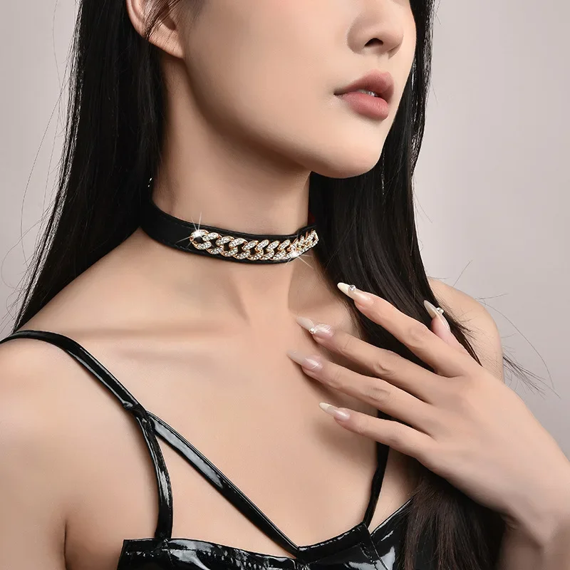 

2025 Dark black neckband, rock neck strap, choker chain clasp, neckband leather