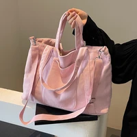Bolso cruzado exquisito de color sólido clásico y práctico para mujer, bolso de mujer moderno y versátil con personalidad.