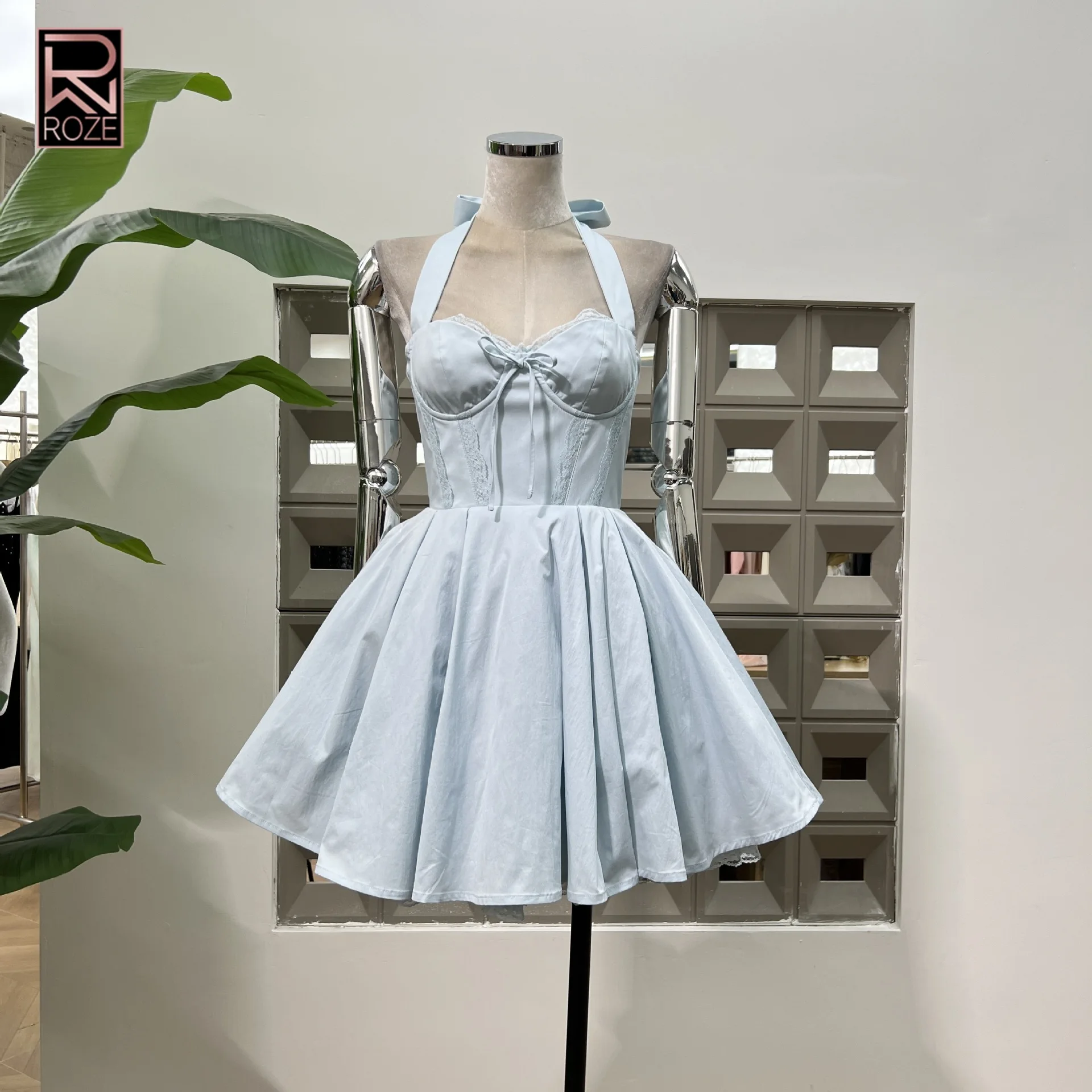 Koronkowa sukienka z dekoltem w szpic Jasnoniebieska letnia sukienka bez rękawów bez pleców Mini sukienka rozkloszowana w kształcie litery A Seksowna sukienka damska Boho Beach Party