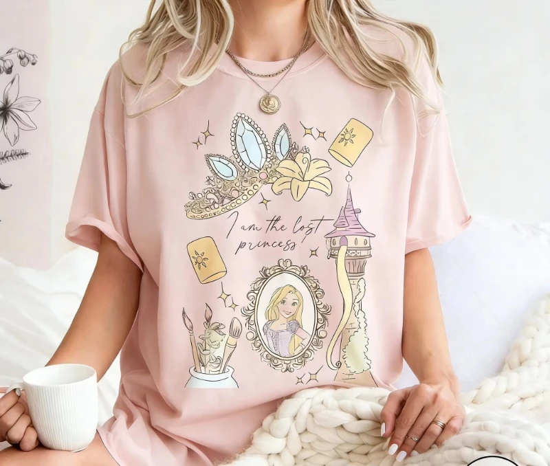 Camiseta de algodón estilo princesa retro francés para adultos y niños, con diseño de Rapunzel, Torre, Castillo de Tatiana y arte lineal de coronas, moda de verano 2026